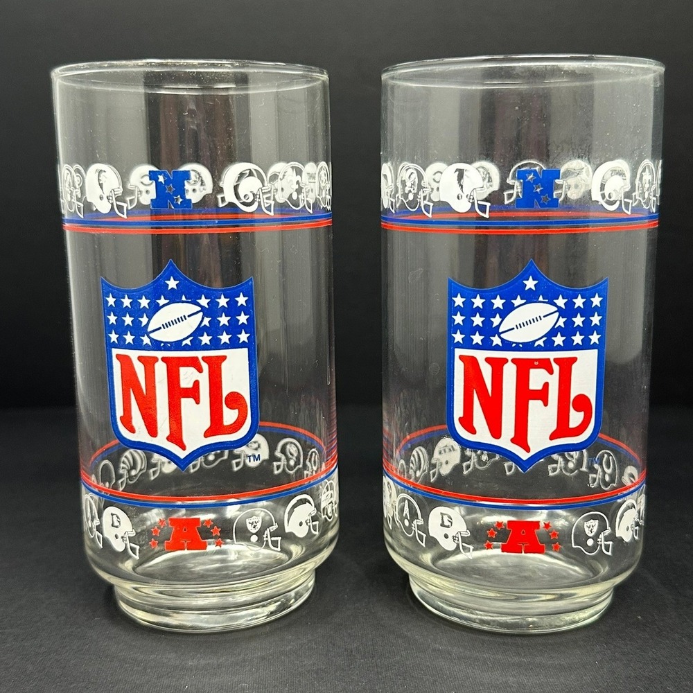 Vintage NFL Mobil Drinking Glasses Set of 2 Team Helmets Shield Logo Clear A2